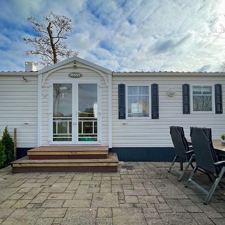 הוילה Tzummarum Knus En Modern Ingericht Chalet Met Gratis Wifi מראה חיצוני תמונה